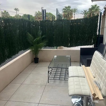 Grand Pret De La ! Appartement Nice